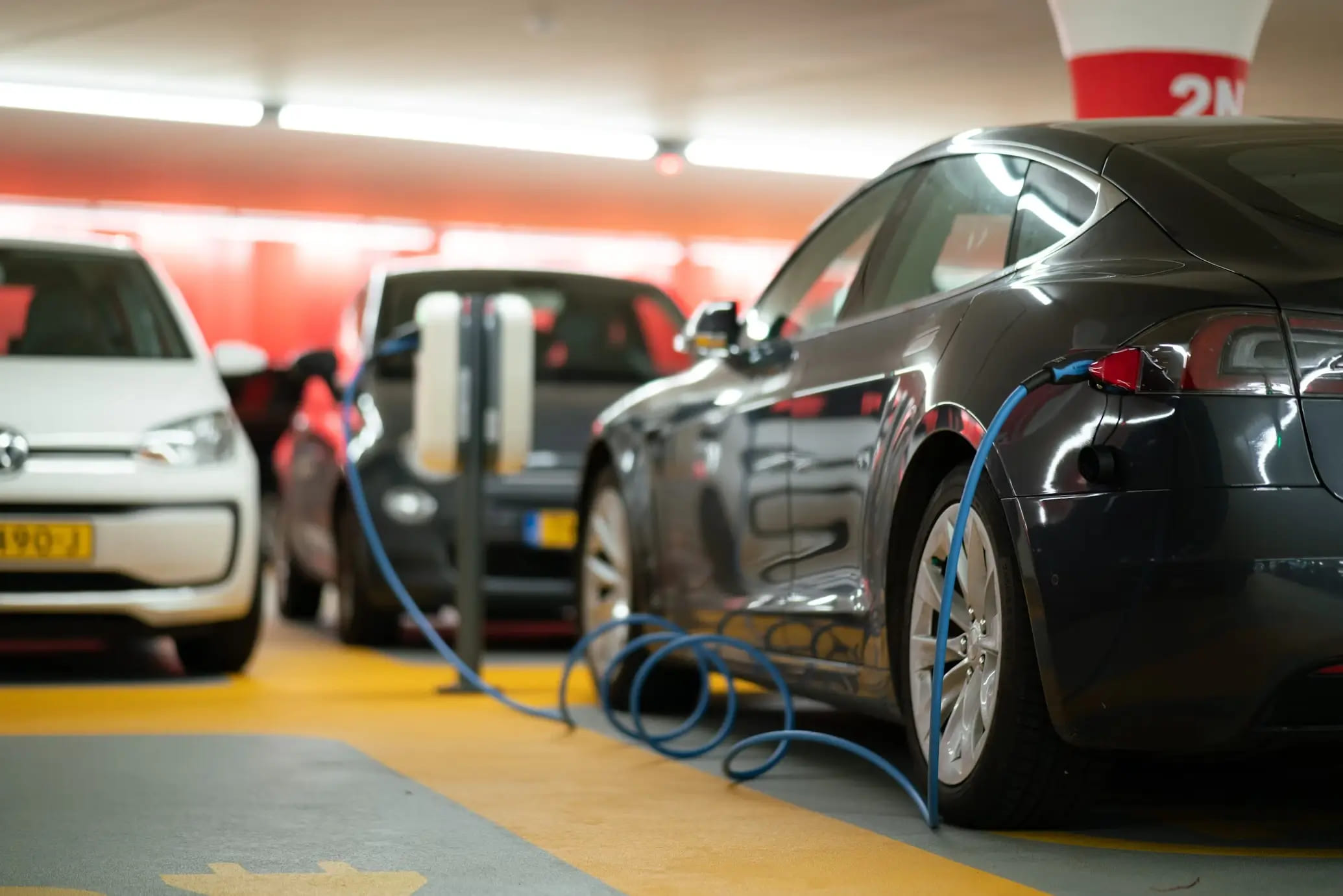 Beneficios de usar baterías para autos eléctricos en Guatemala